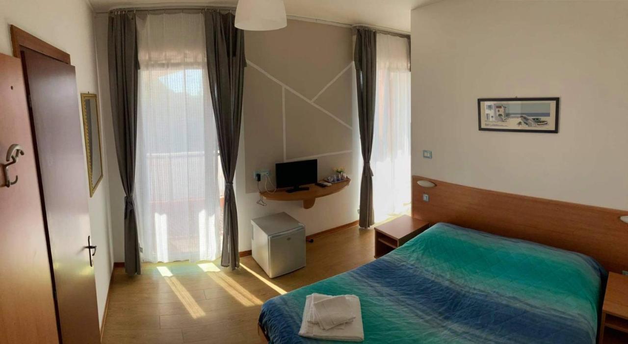 Albergo Al Sole 格拉多 外观 照片